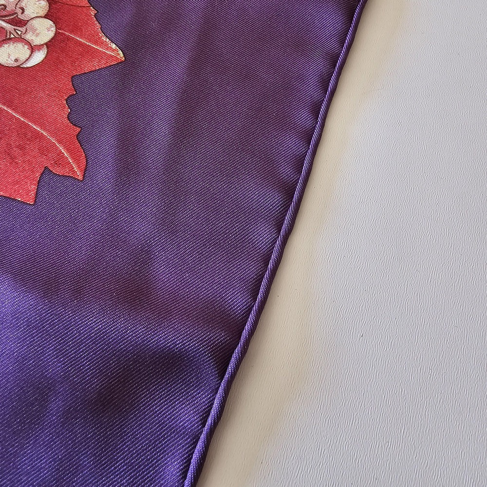 Hermès "Vendanges" by Valerie Dawlat-Dumoulin Vintage Silk Scarf 2001 - Picture 7 of 10